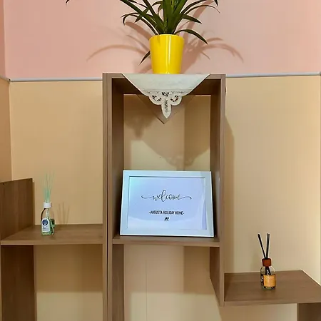 Augusta Holiday Home アパート